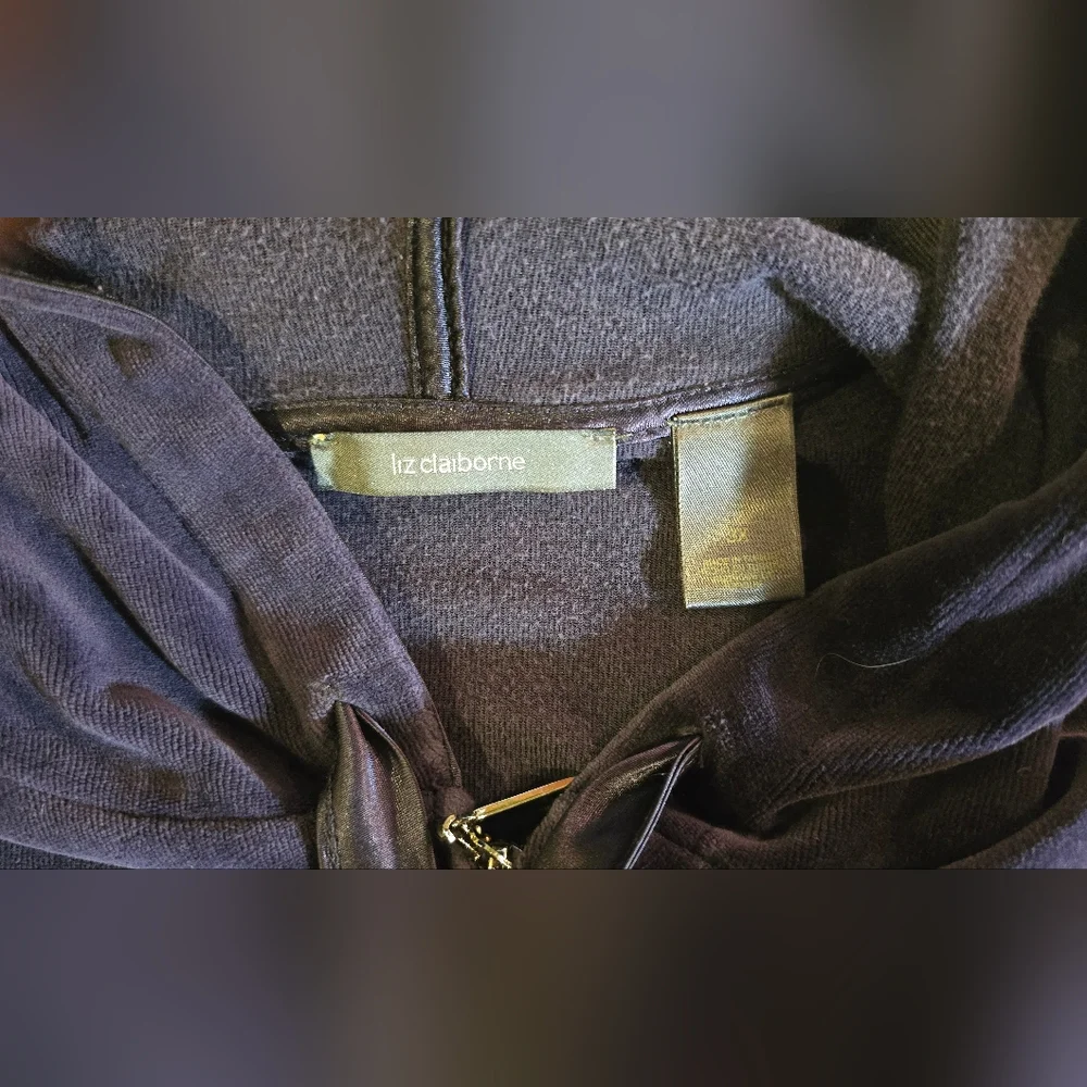 Liz Claiborne 3X Purple Velour Sweat Set - Picture 8 of 10